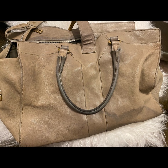 Authentic Yves Saint Laurent Y-Cabas Bag - Picture 3 of 8